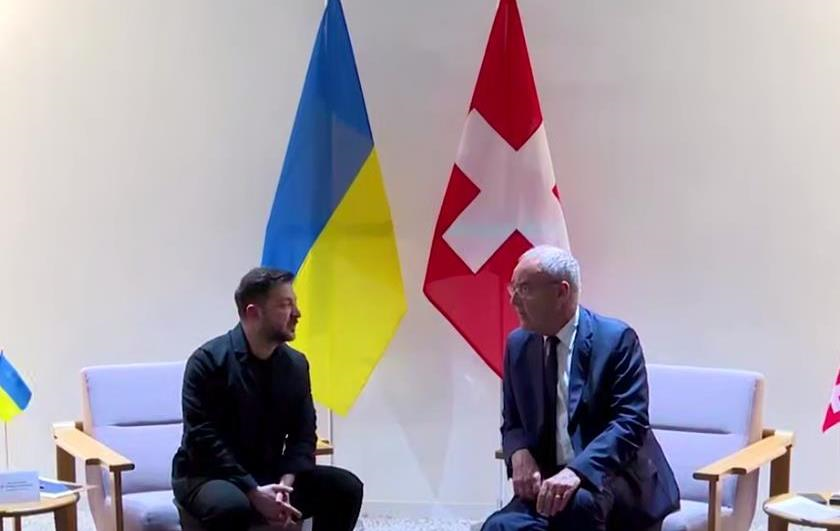 Фото для новини:Зеленський зустрівся з президентом Швейцарії
