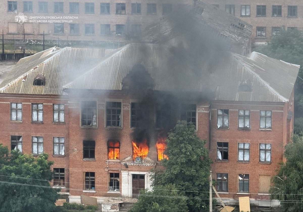 Фото для новини:Армія РФ зранку атакувала низку об'єктів на Дніпропетровщині