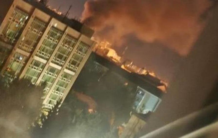 Фото для новини:Бєлгород масовано атакують БПЛА - соцмережі