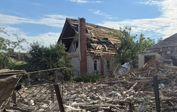 Фото для новини:Дрон влучив у будинок у Слов'янську: є жертва та поранені