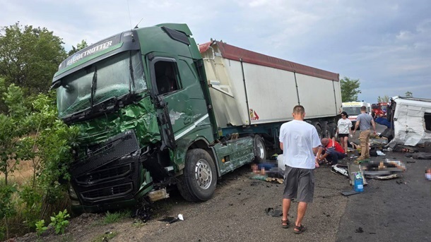 Фото для новини:ДТП із 12 загиблими: водію оголосили підозру