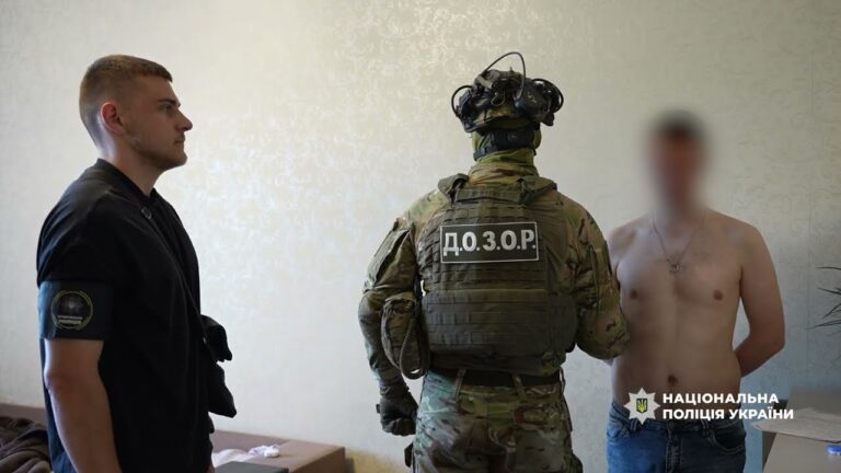 Фото для новини:Гуманітарні авто замість фронту опинялися у продажу: Нацполіція ліквідувала злочинну схему