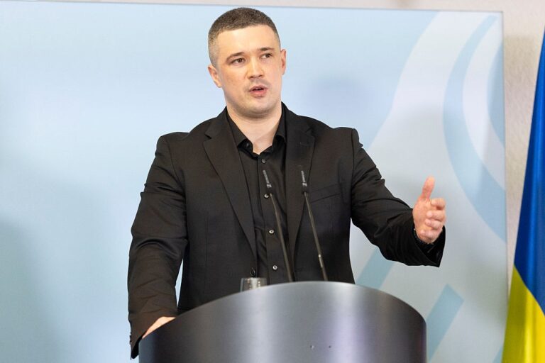 Фото для новини:Федоров визначився з новою роллю після відставки