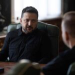 Фото для новини:"Флеш" став радником Зеленського