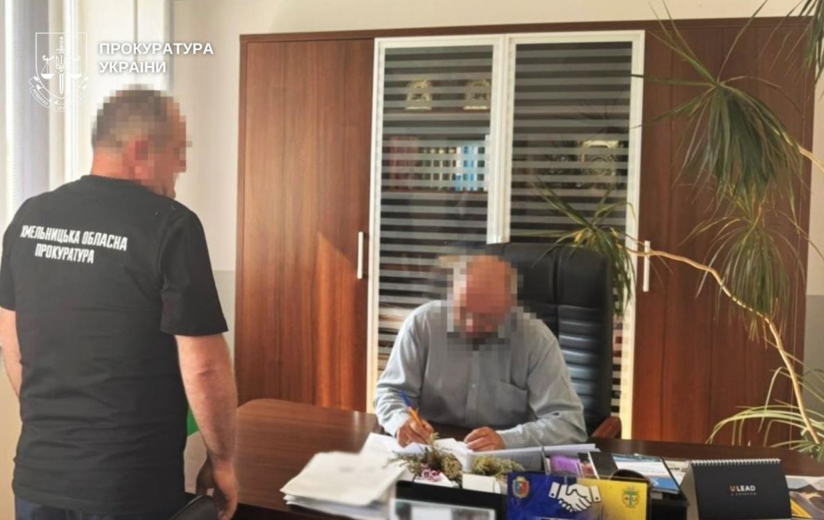Фото для новини:Голова сільради отримав сім років тюрми за розтрату грошей для школи