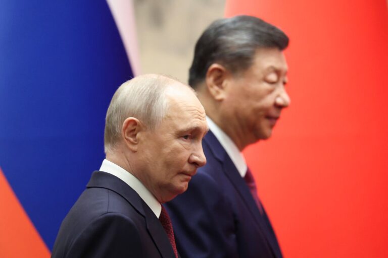 Фото для новини:Китай готується до Росії після Путіна - WSJ