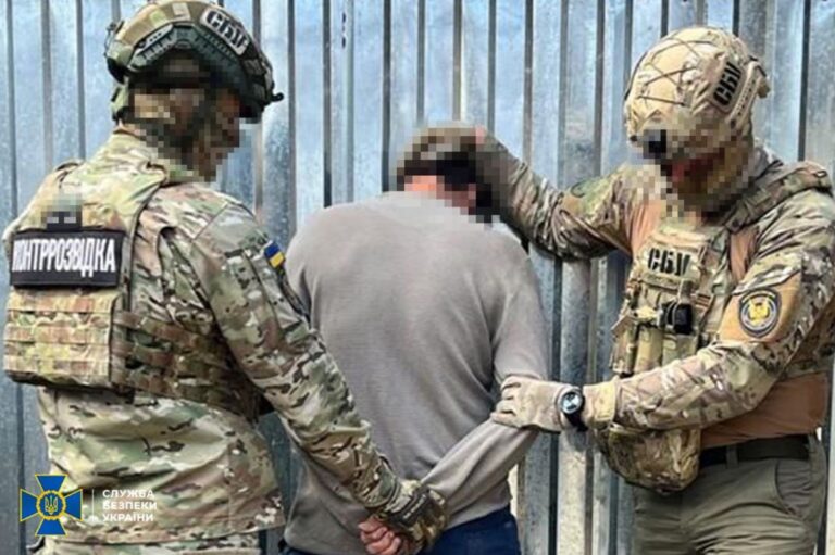 Фото для новини:Коригувальника російських ударів по Херсону засудили довічно
