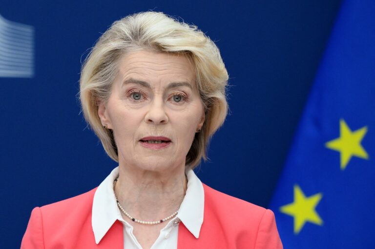 Фото для новини:Президентка Єврокомісії прибула до Києва