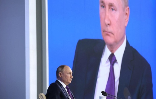 Фото для новини:Рейтинг Путіна стрімко падає. Чи варто чекати бунту росіян