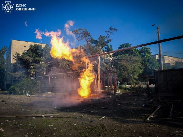 Фото для новини:Росія масовано атакує Одещину п'яту добу поспіль