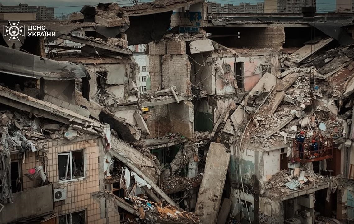 Фото для новини:Росія заохочена "перемагати" будинки - Зеленський