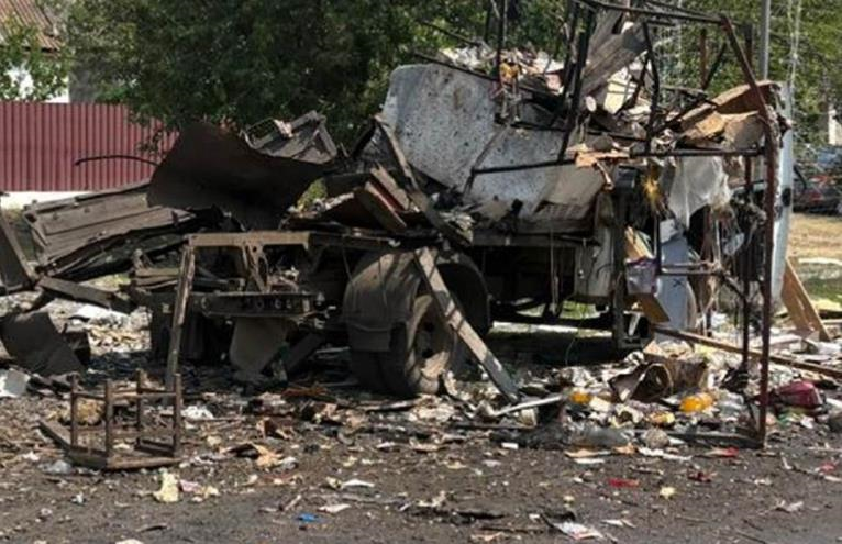 Фото для новини:Росіяни влучили в авто з цивільними на Донеччині, є загиблі
