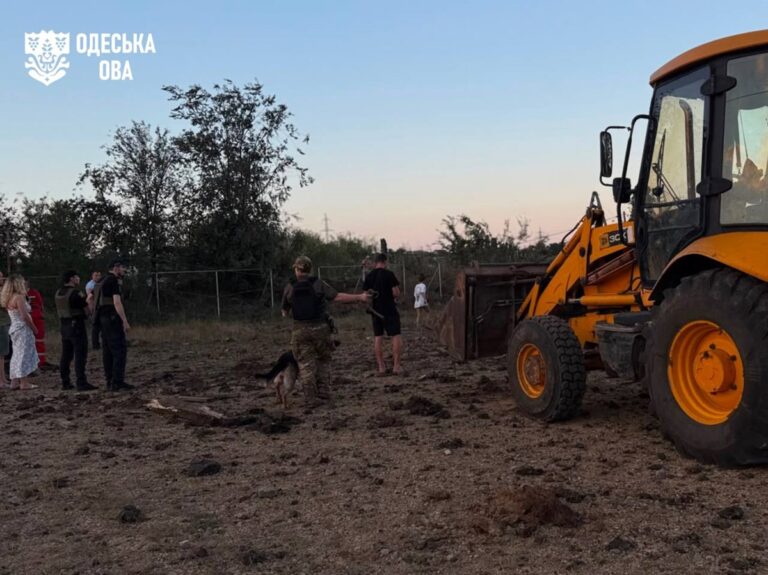 Фото для новини:Стали відомі наслідки удару по парку розваг на Одещині