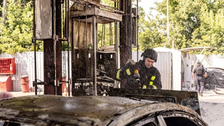 Фото для новини:Терехов розповів про ситуацію з пальним у Харкові