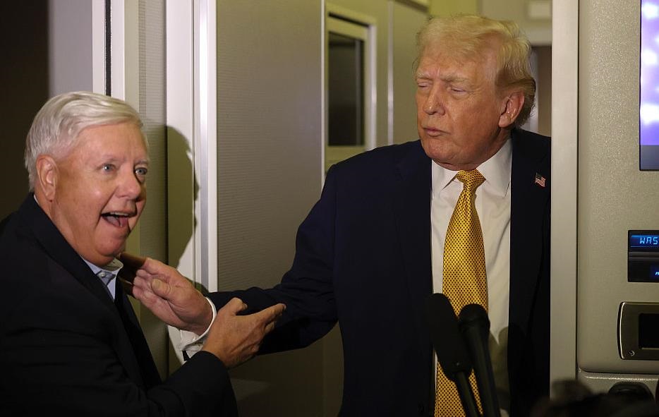 Фото для новини:Трамп підтримає санкції Грема проти РФ - CNN