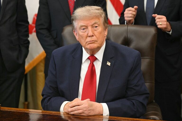 Фото для новини:Трамп повідомив Конгрес про нову війну з Іраном