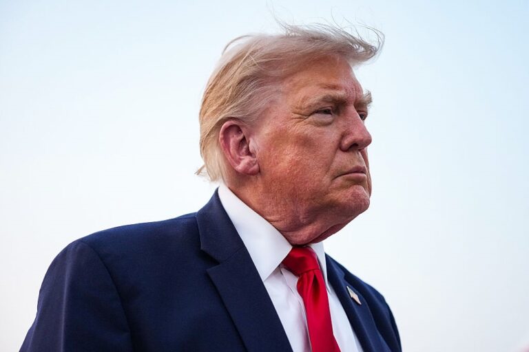 Фото для новини:Трамп розглядає три сценарії завершення війни з Іраном - ЗМІ
