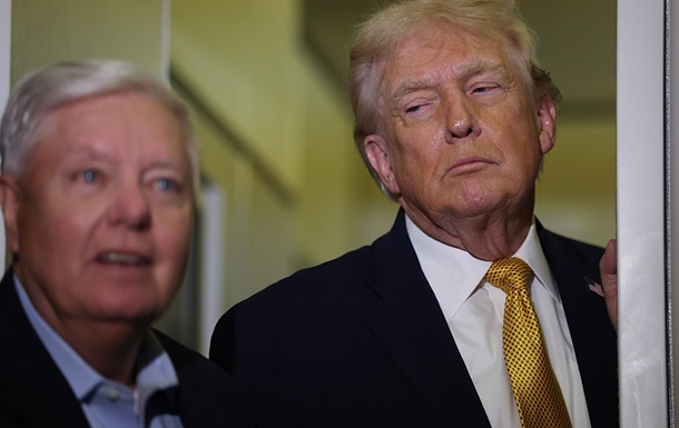 Фото для новини:Трамп відреагував на чутки навколо смерті сенатора Грема
