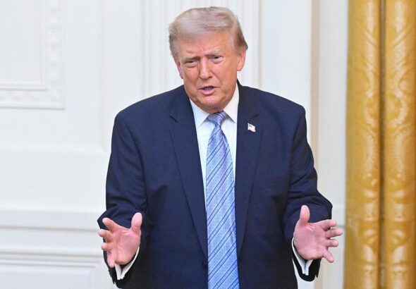 Фото для новини:Трамп закликав змінити "пекельні санкції" проти РФ