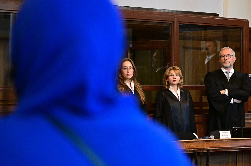 Фото для новини:У Берліні лікар отримав довічне за вбивство 15 пацієнтів