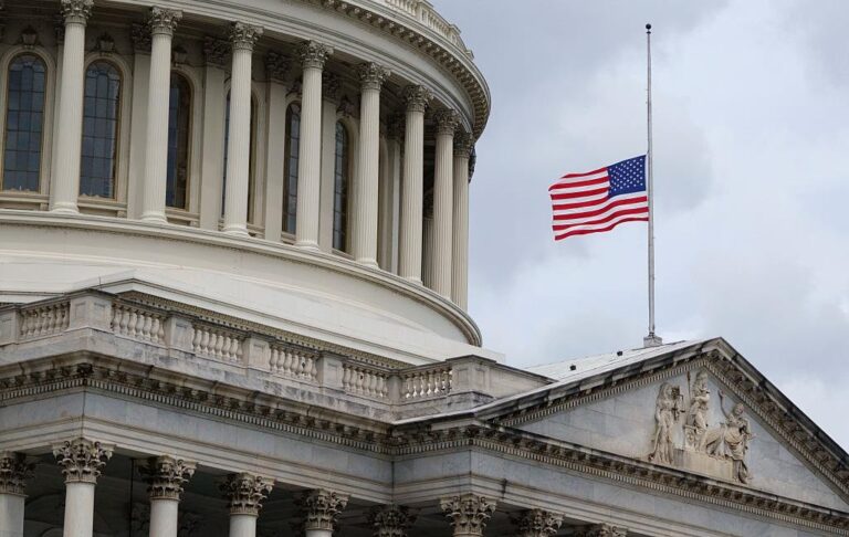 Фото для новини:У Сенаті США погодили санкції проти Росії - ЗМІ