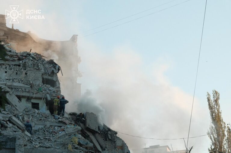 Фото для новини:Удар по Києву: кількість загиблих різко зросла