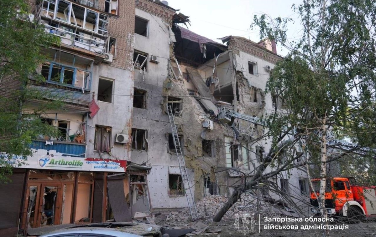 Фото для новини:Удар РФ по Запоріжю: зросла кількість жертв