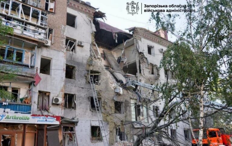 Фото для новини:Удар РФ по Запоріжжю: кількість загиблих зросла