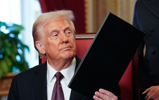 Фото для новини:Указ Трампа про скасування громадянства за народженням визнаний незаконним