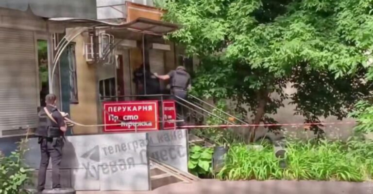 Фото для новини:В Одесі затримали чоловіка, який у перукарні захопив заручників