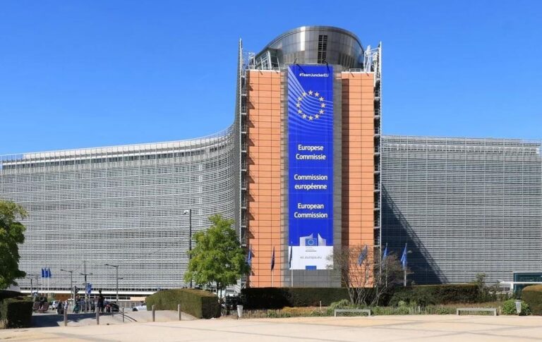 Фото для новини:За полонених: ЄС готує нові санкції проти Росії