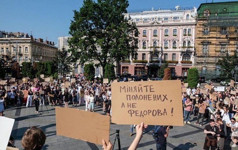 Фото для новини:Зеленський про акції протесту: чую, що кажуть люди
