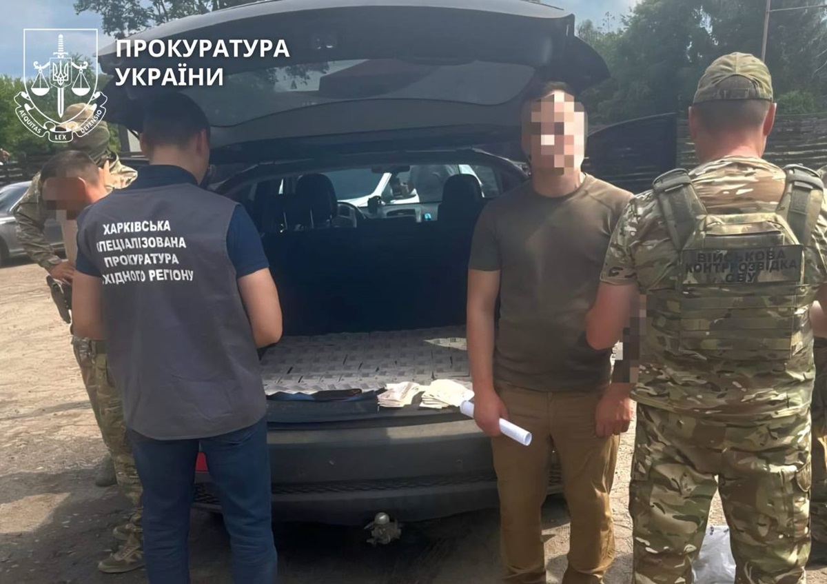 Фото для новини:Командира артдивізіону викрили на збуті тротилу