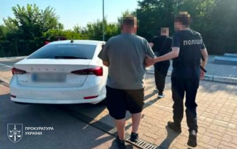 Фото для новини:Мільйонна застава і смерть двійні: у Києві викрили схему лікаря