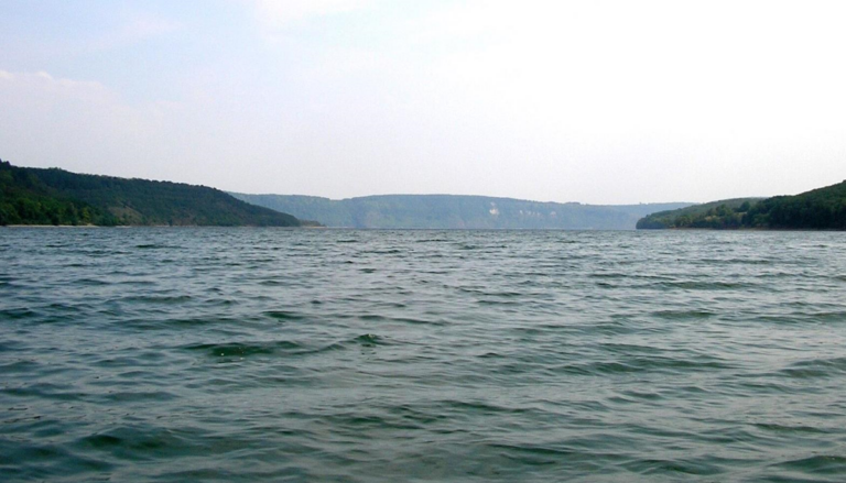 Фото для новини:Молдова задіяла стратегічний запас води через обміління Дністра