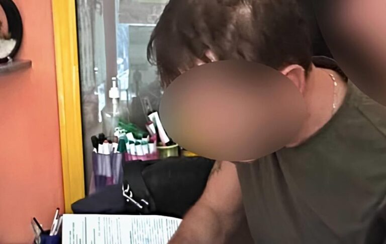 Фото для новини:На Хмельниччині директора мовного центру підозрюють у розбещенні учениць