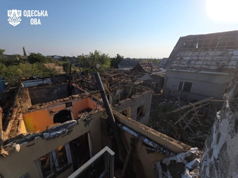 Фото для новини:На Одещини через обстріл постраждали двоє людей