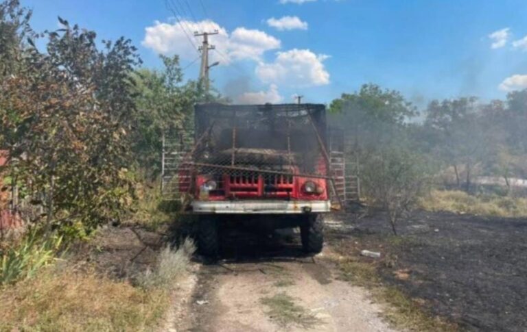 Фото для новини:На Запоріжжі двоє рятувальників постраждали при повторній атаці РФ