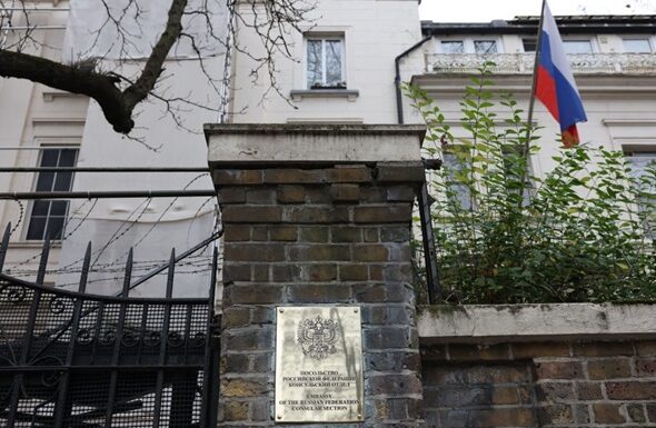 Фото для новини:Після погроз Лондону: Москва відкликала свого посла з Великої Британії