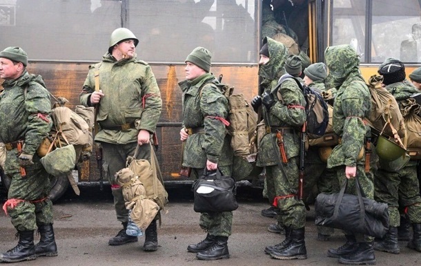 Фото для новини:Примусова мобілізація в РФ: чоловіків забирають з вулиць та роботи