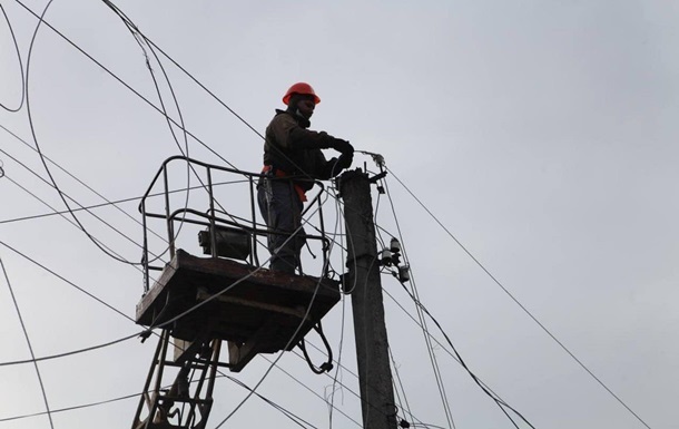 Фото для новини:РФ двічі атакувала енергооб’єкт на Миколаївщині: частина району без світла