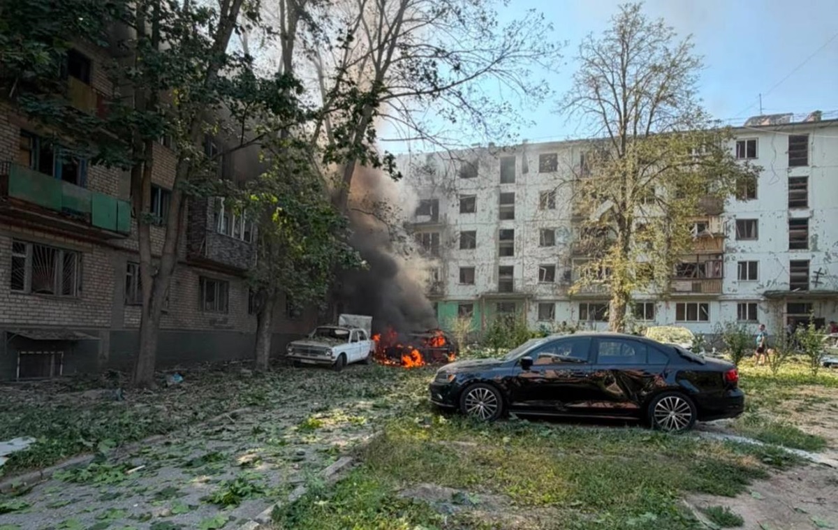 Фото для новини:Росіяни скинули КАБ на Запоріжжя: є постраждалі