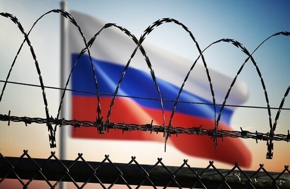 Фото для новини:Ще чотири країни ЄС перестануть визнавати небіометричні паспорти росіян