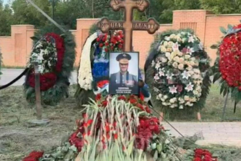 Фото для новини:Стало відоме ім'я генерала, якого таємно поховали в Москві
