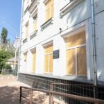 Фото для новини:Стало відомо, як працюватимуть школи Києва з 1 вересня
