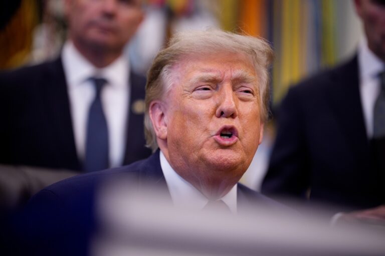 Фото для новини:Суд США зупинив будівництво бального залу Трампа