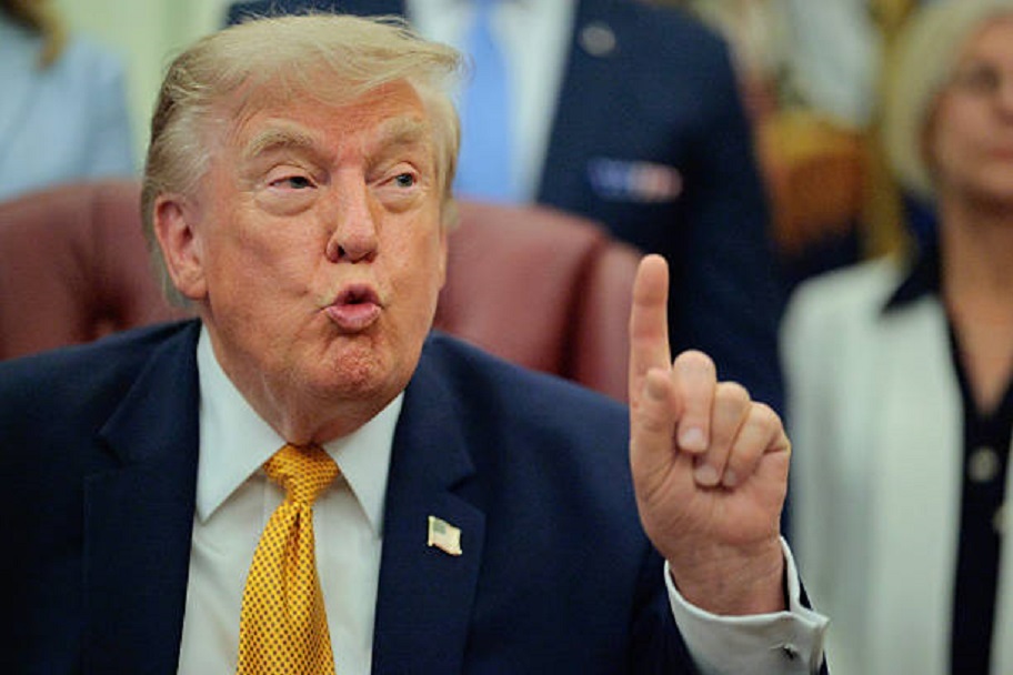 Фото для новини:Трамп дав Ірану "останній шанс" для угоди зі США