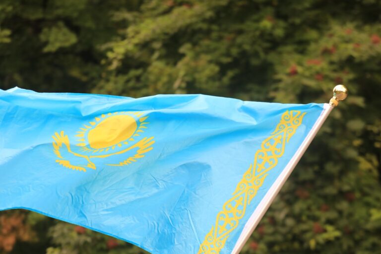 Фото для новини:У Казахстані провели вибори за новими правилами