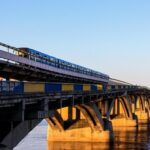 Фото для новини:У Києві на три дні частково перекриють рух мостом Метро