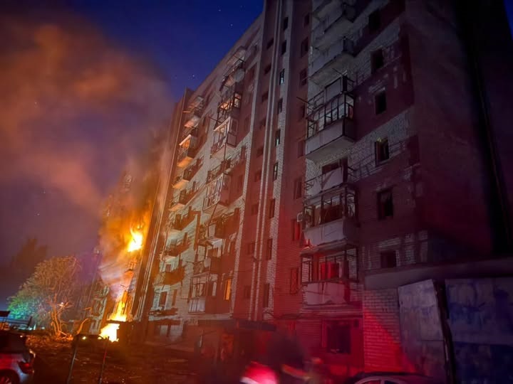 u-kramatorsku-prilit-u-bagatopoverkhivku-ye-zhertvi